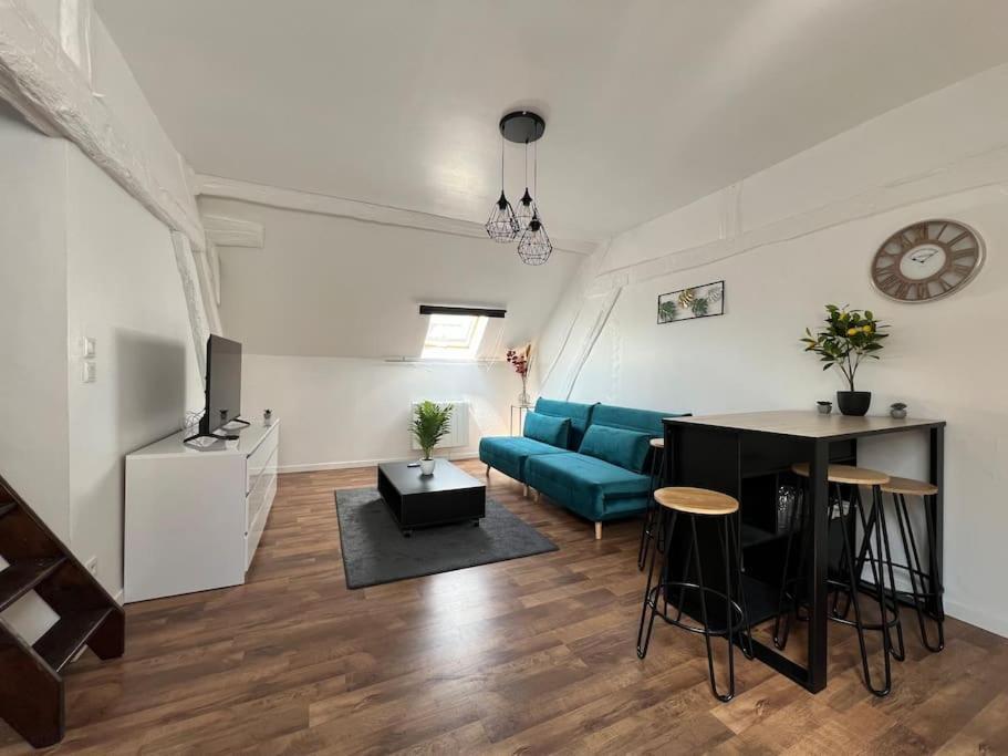 Loft De Villeneuve - 6 Pers エクステリア 写真